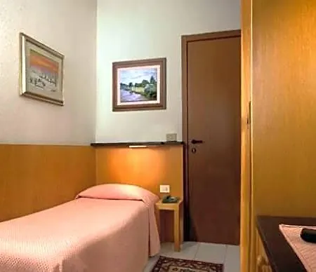 Hotel Giardino 3*